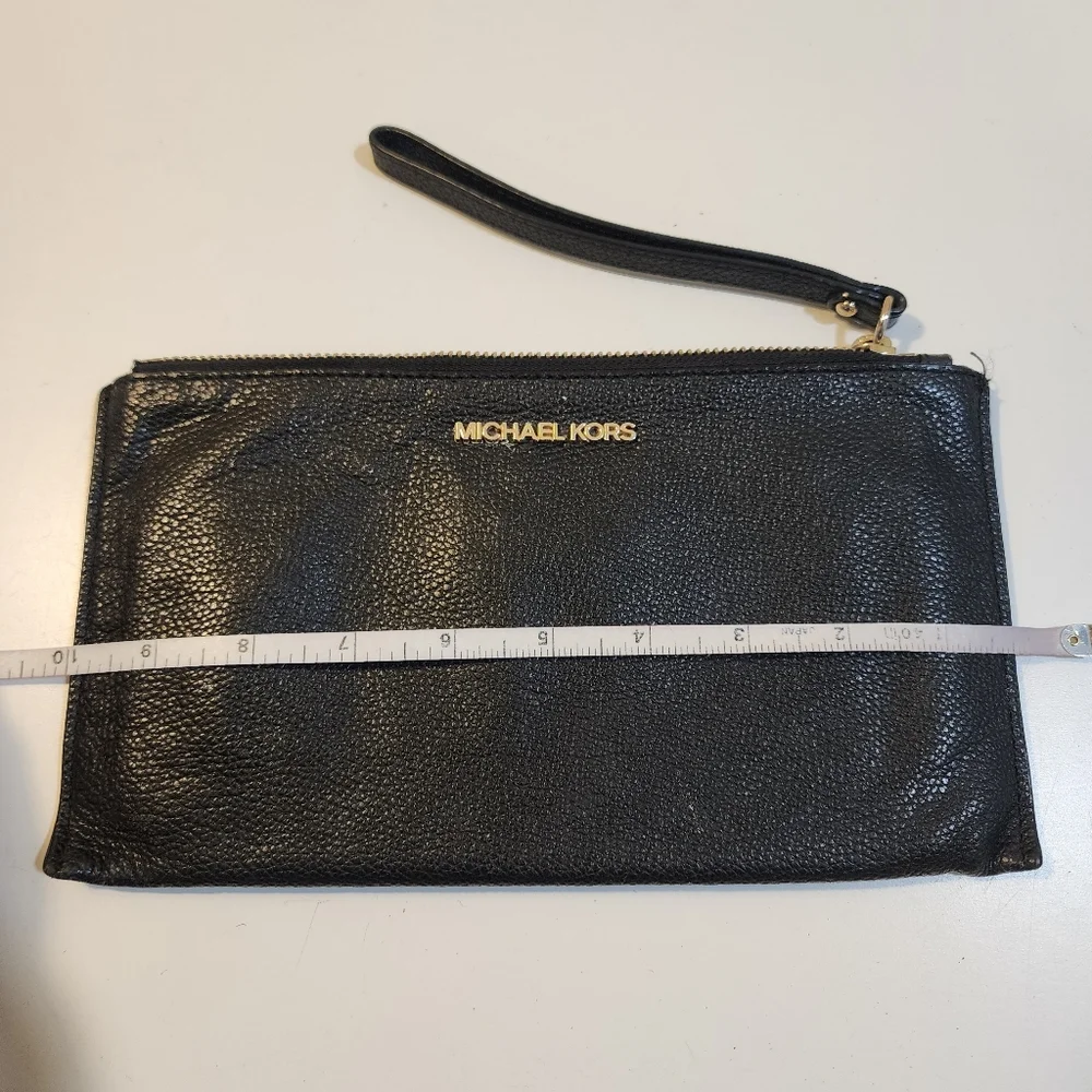 Michael Kors Jet Set Black Pebble Leather Wristlet Travel Wallet
